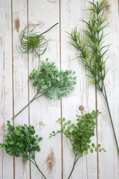 Easy to make wall decor: two different plant holders for your wall