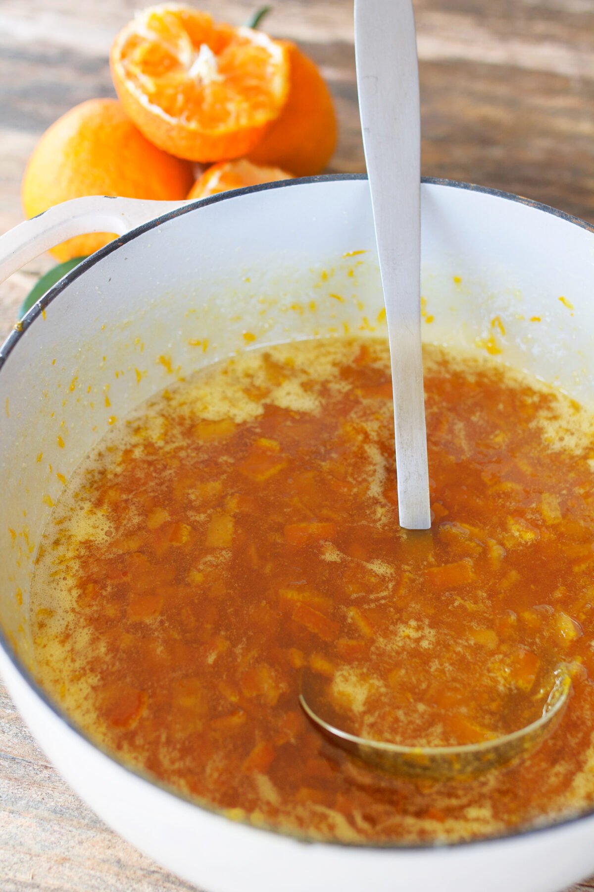marmalade in stockpot thickening on high.