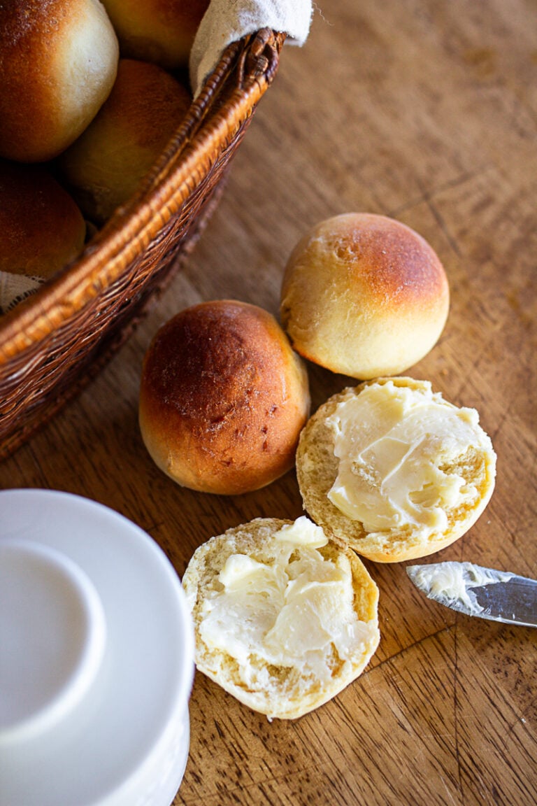Hawaiian Rolls Recipe | A Sweet Twist on Grandma’s Classic
